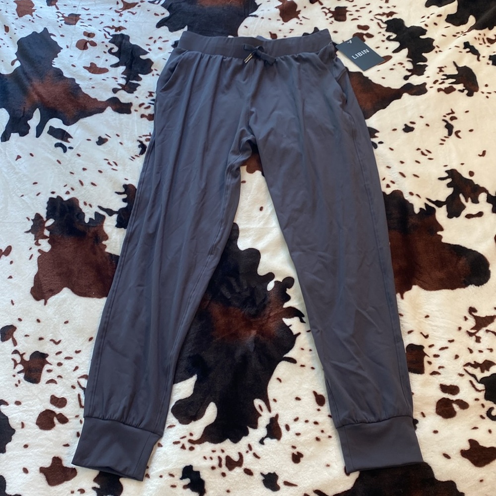 NWT Women’s joggers
